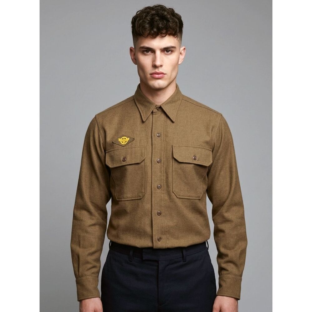 Vintage WWII US Army Wool Field Shirt 15-32 Ruptured Duck Discharge Patch Green